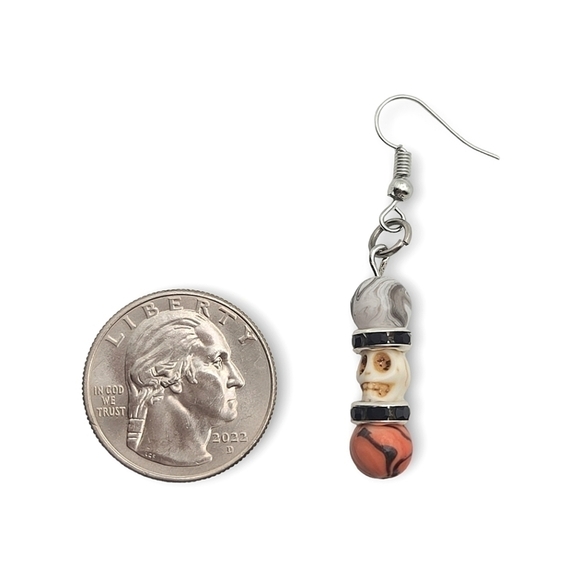 Handcrafted Set Of Stretchy Skull Bracelet & Earrings - Picture 7 of 13